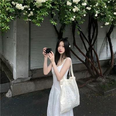 钢管舞娘